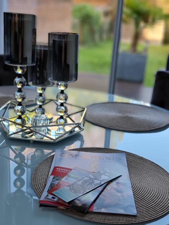 Oasis Citadine Terrasse Intime Jardin Privatif En Plein Centre Ville 70M2 Cambrai Kültér fotó