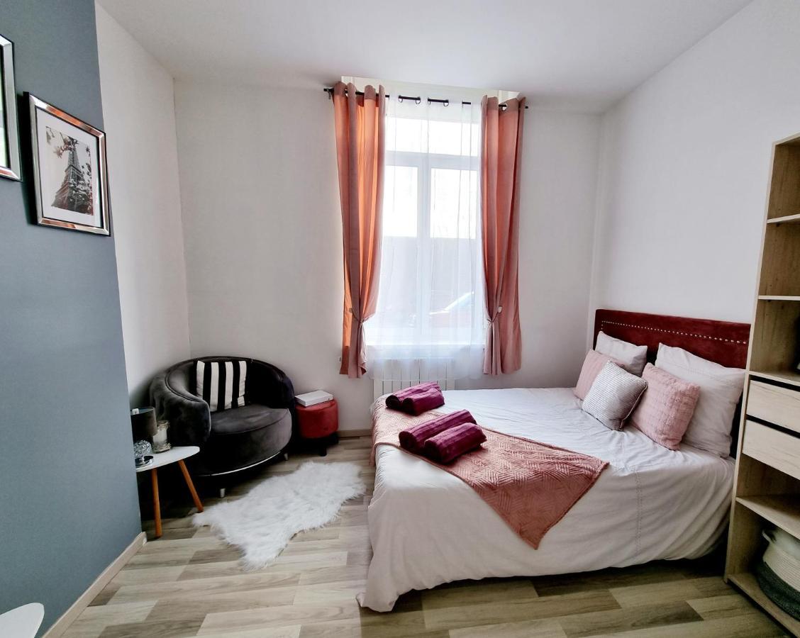 Oasis Citadine Terrasse Intime Jardin Privatif En Plein Centre Ville 70M2 Cambrai Kültér fotó
